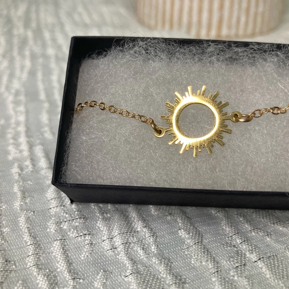 Antian Accessories™ Gold Sun Bracelet Minimalist Stainless Steel